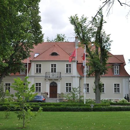 Rezydencja Marii Rybieniec Hotel Kiszkowo Екстериор снимка