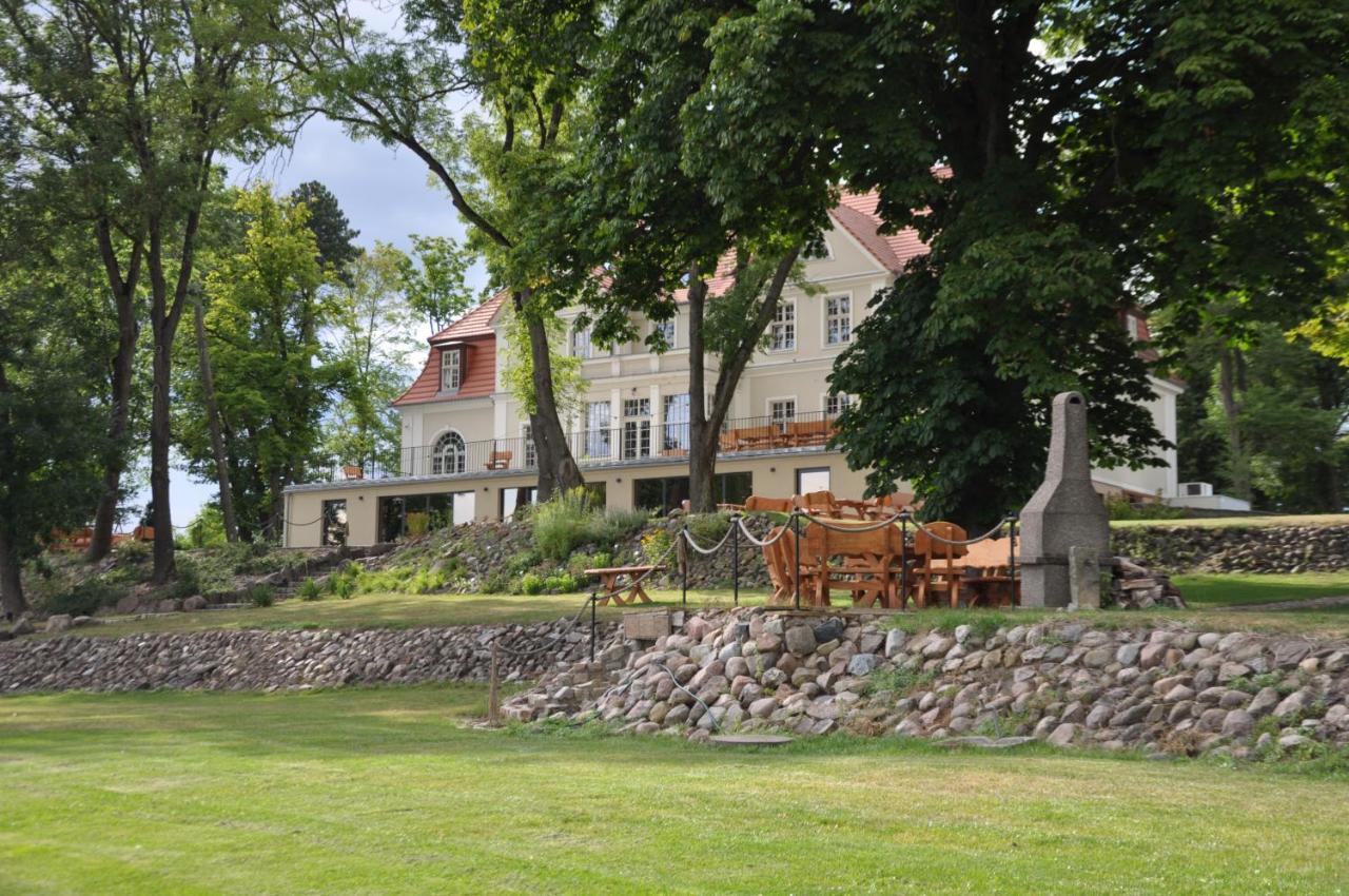 Rezydencja Marii Rybieniec Hotel Kiszkowo Екстериор снимка